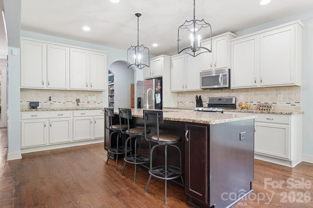 522 Iron Horse Lane, Midland, NC 28107