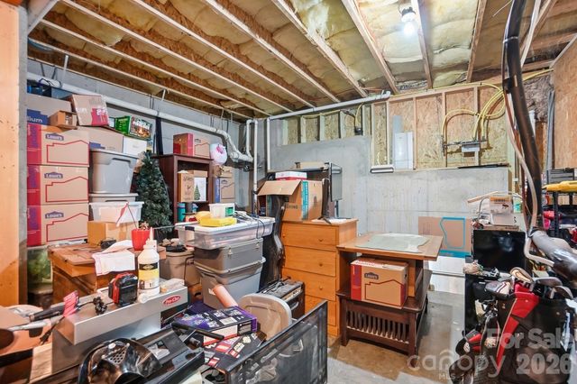 522 Iron Horse Lane, Midland, NC 28107