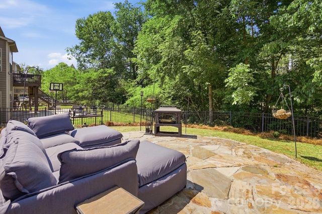 522 Iron Horse Lane, Midland, NC 28107