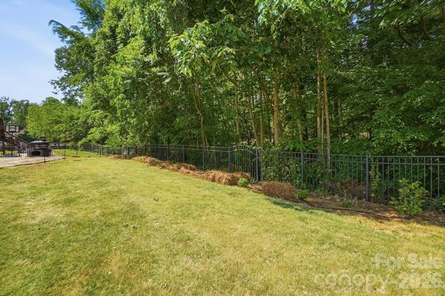 522 Iron Horse Lane, Midland, NC 28107