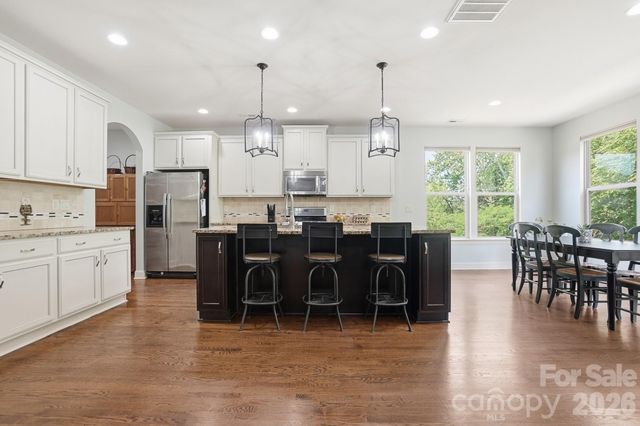 522 Iron Horse Lane, Midland, NC 28107