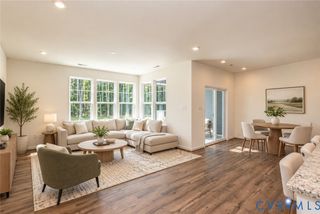 18365 Palisades Ct, Moseley, VA 23120