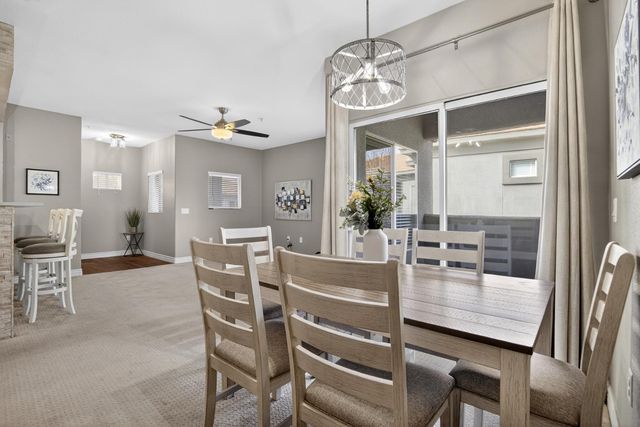 7401 W Arrowhead Clubhouse Drive Unit 2045, Glendale, AZ 85308