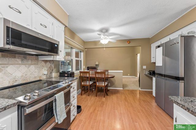 1218 N 145 Plaza, Omaha, NE 68154