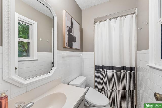 1218 N 145 Plaza, Omaha, NE 68154