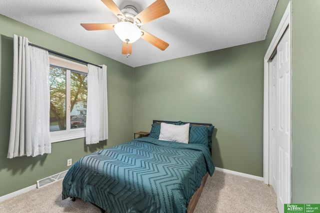 1218 N 145 Plaza, Omaha, NE 68154