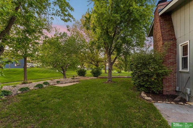 1218 N 145 Plaza, Omaha, NE 68154