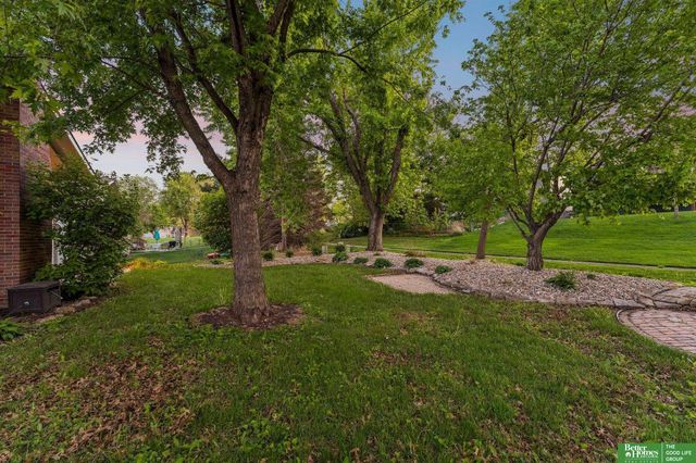 1218 N 145 Plaza, Omaha, NE 68154