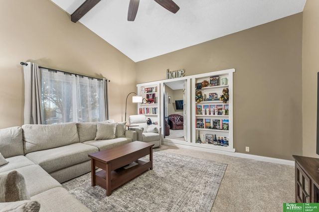 1218 N 145 Plaza, Omaha, NE 68154