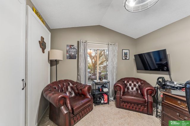 1218 N 145 Plaza, Omaha, NE 68154