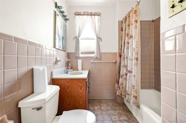 2104 23rd Street, Astoria, NY 11105