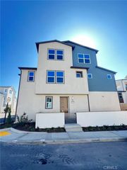 330 Proctor, Irvine, CA 92618