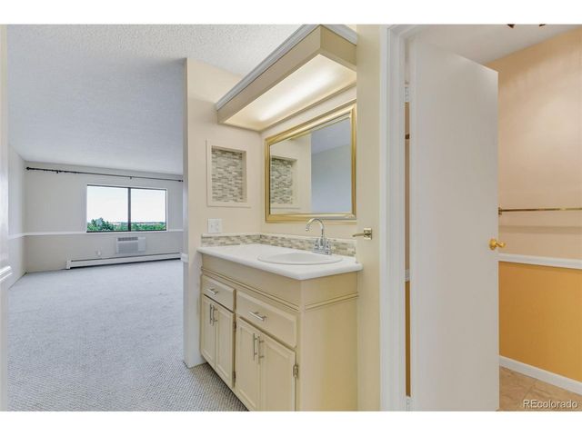 14390 E Marina Dr 606, Aurora, CO 80014