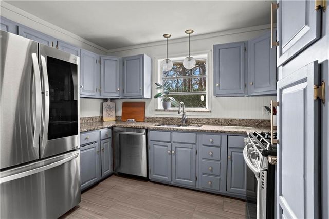 213 Indian Trail, Marietta, GA 30068