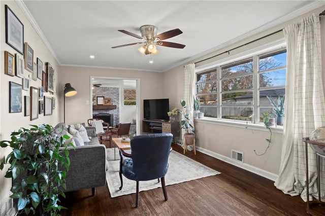 213 Indian Trail, Marietta, GA 30068