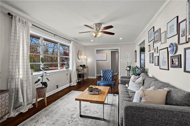 213 Indian Trail, Marietta, GA 30068