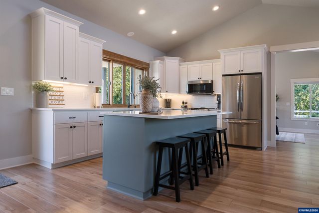 6955 Fir Grove Ln N, Keizer, OR 97303