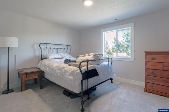 6955 Fir Grove Ln N, Keizer, OR 97303