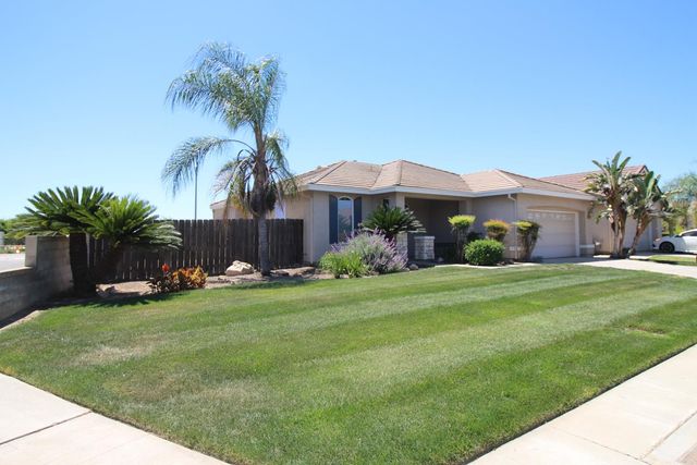 1014 Mango, Madera, CA 93637