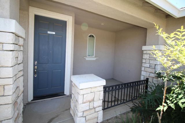 1014 Mango, Madera, CA 93637