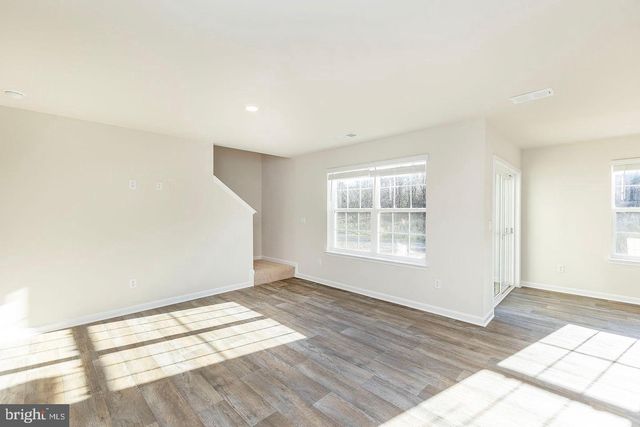 174 HAMSTEAD DR, Stephens City, VA 22655