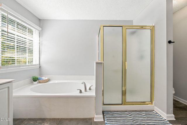5109 Knightsbridge Way, Raleigh, NC 27604