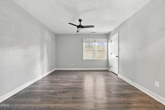 5109 Knightsbridge Way, Raleigh, NC 27604
