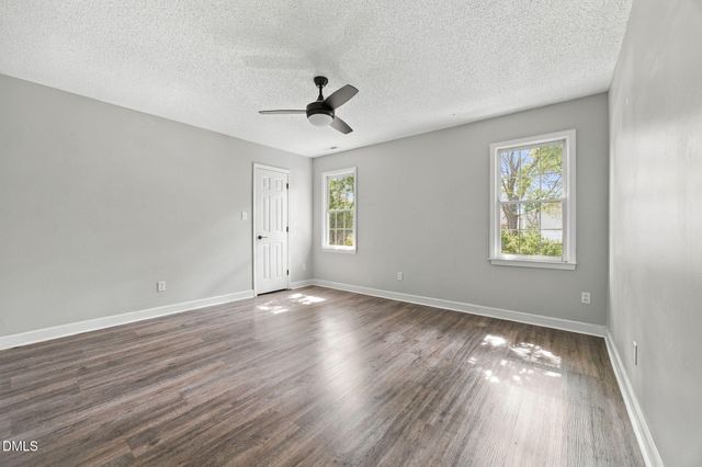 5109 Knightsbridge Way, Raleigh, NC 27604