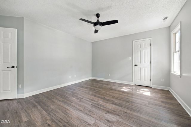 5109 Knightsbridge Way, Raleigh, NC 27604