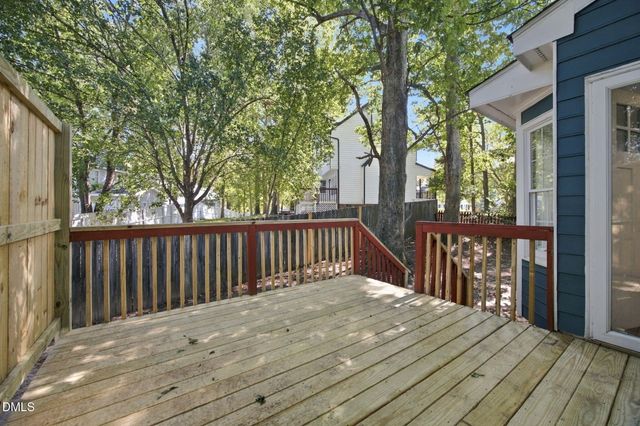 5109 Knightsbridge Way, Raleigh, NC 27604