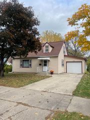 919 Douglas Street, Alexandria, MN 56308