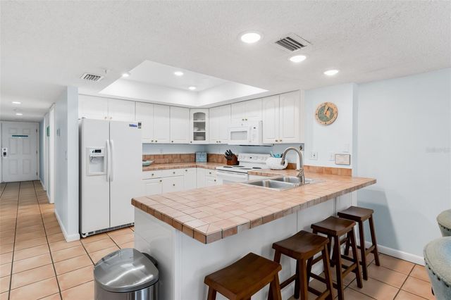 17500 GULF BOULEVARD 407, Redington Shores, FL 33708