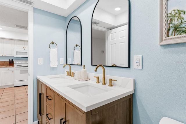 17500 GULF BOULEVARD 407, Redington Shores, FL 33708