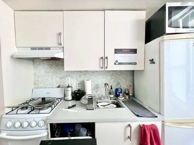 1330 Commonwealth Ave 29, Boston, MA 02134