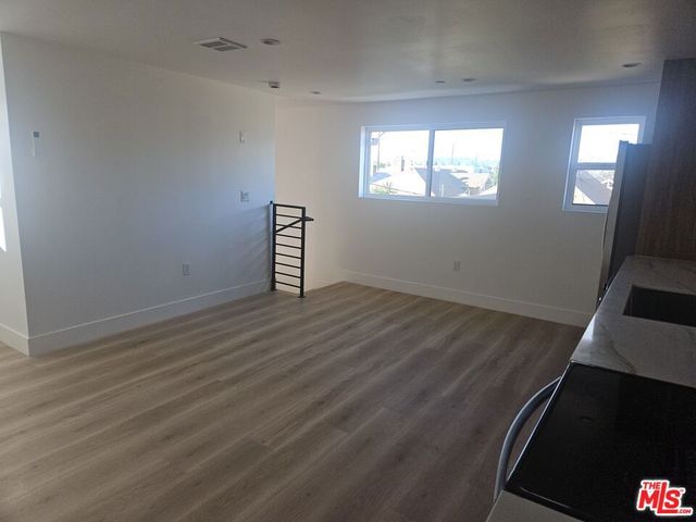 3209 W 18th Street 4, Los Angeles, CA 90019
