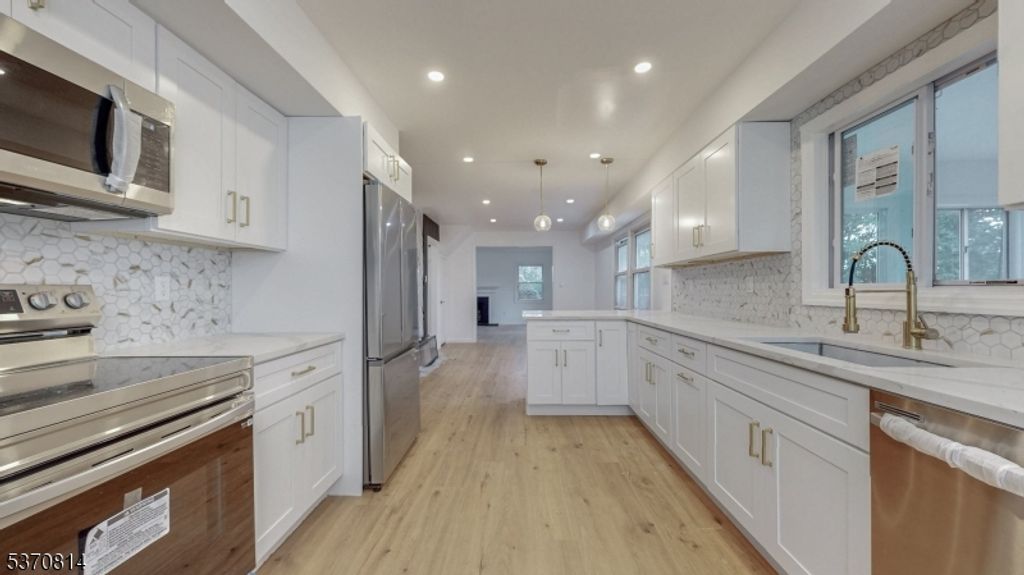 47 Tower Ln, Willingboro Twp., NJ 08046