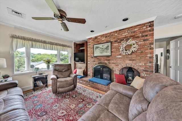 5040 Pleasant Hill DR, Roanoke, VA 24018