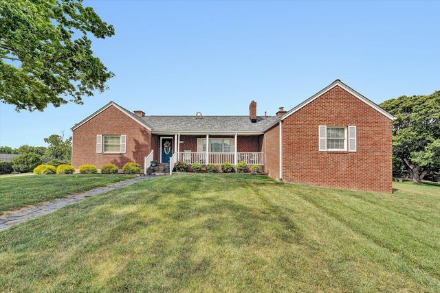5040 Pleasant Hill DR, Roanoke, VA 24018