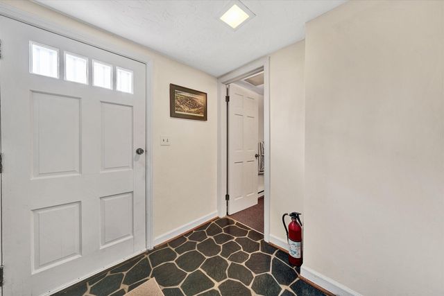 5040 Pleasant Hill DR, Roanoke, VA 24018