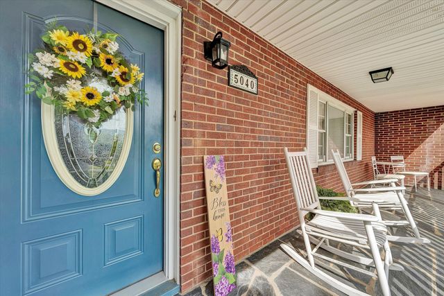 5040 Pleasant Hill DR, Roanoke, VA 24018