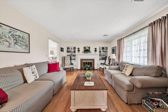 5040 Pleasant Hill DR, Roanoke, VA 24018