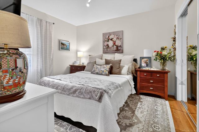 627 S Rembrandt Avenue, Royal Oak, MI 48067