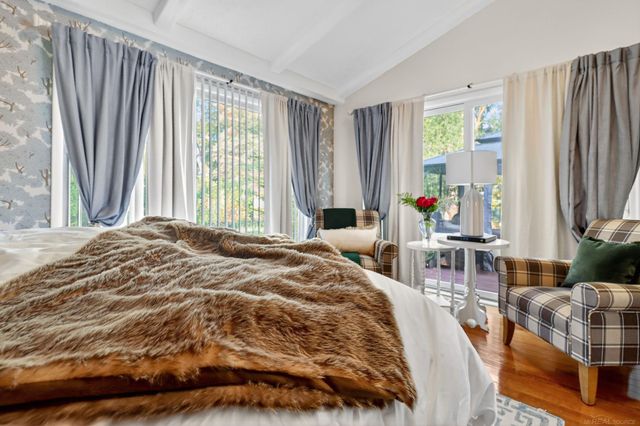 627 S Rembrandt Avenue, Royal Oak, MI 48067