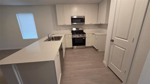 110 Canadian CV, Uhland, TX 78640
