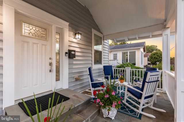 606 BARTON ST, Arlington, VA 22204