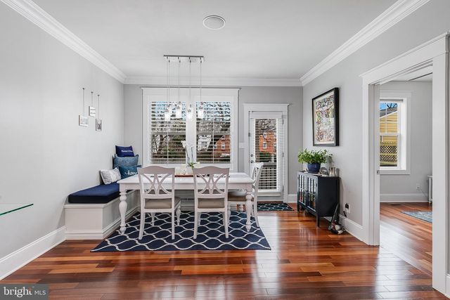 606 BARTON ST, Arlington, VA 22204