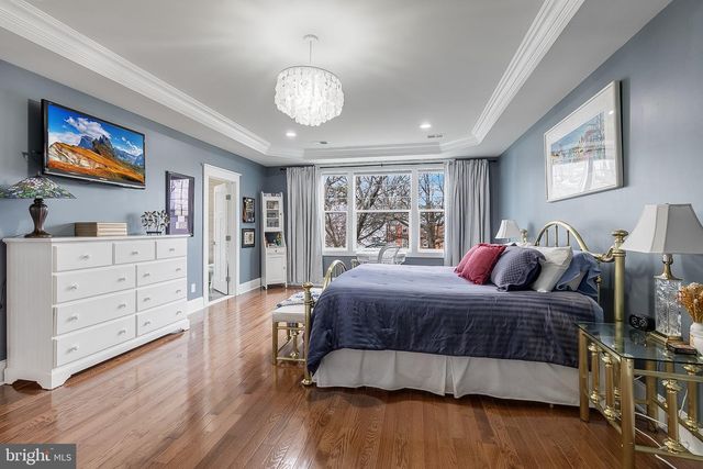 606 BARTON ST, Arlington, VA 22204