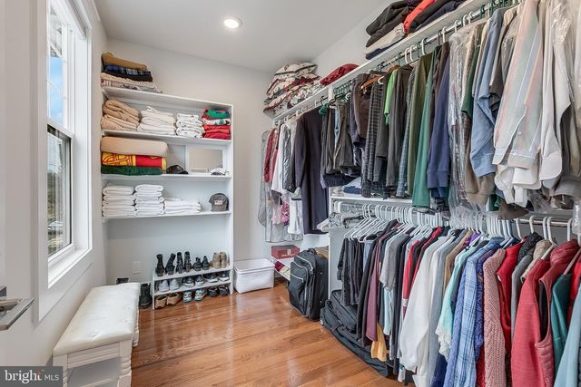 606 BARTON ST, Arlington, VA 22204