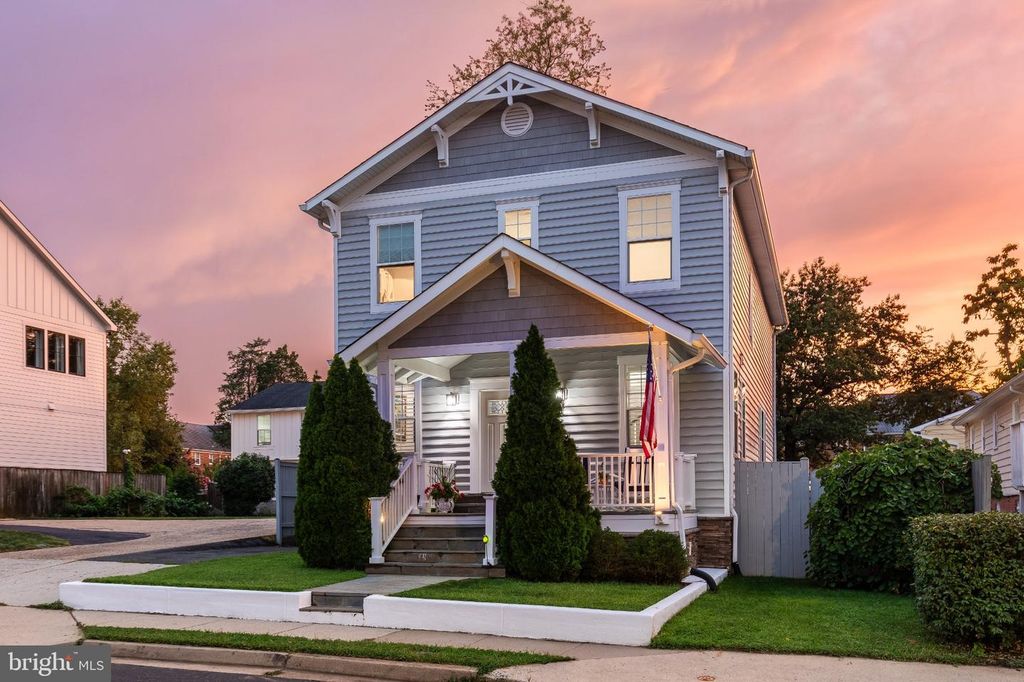 606 BARTON ST, Arlington, VA 22204