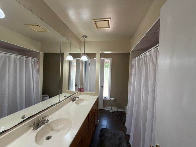9051 Algoma Avenue NE, Rockford, MI 49341
